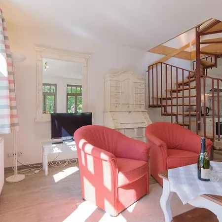 Ferienhaussiedlung Strandperlen Sanddornhof 7c * Wustrow (Fischland)