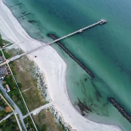 Ferienhaussiedlung Strandperlen Sanddornhof 7c * Wustrow (Fischland)